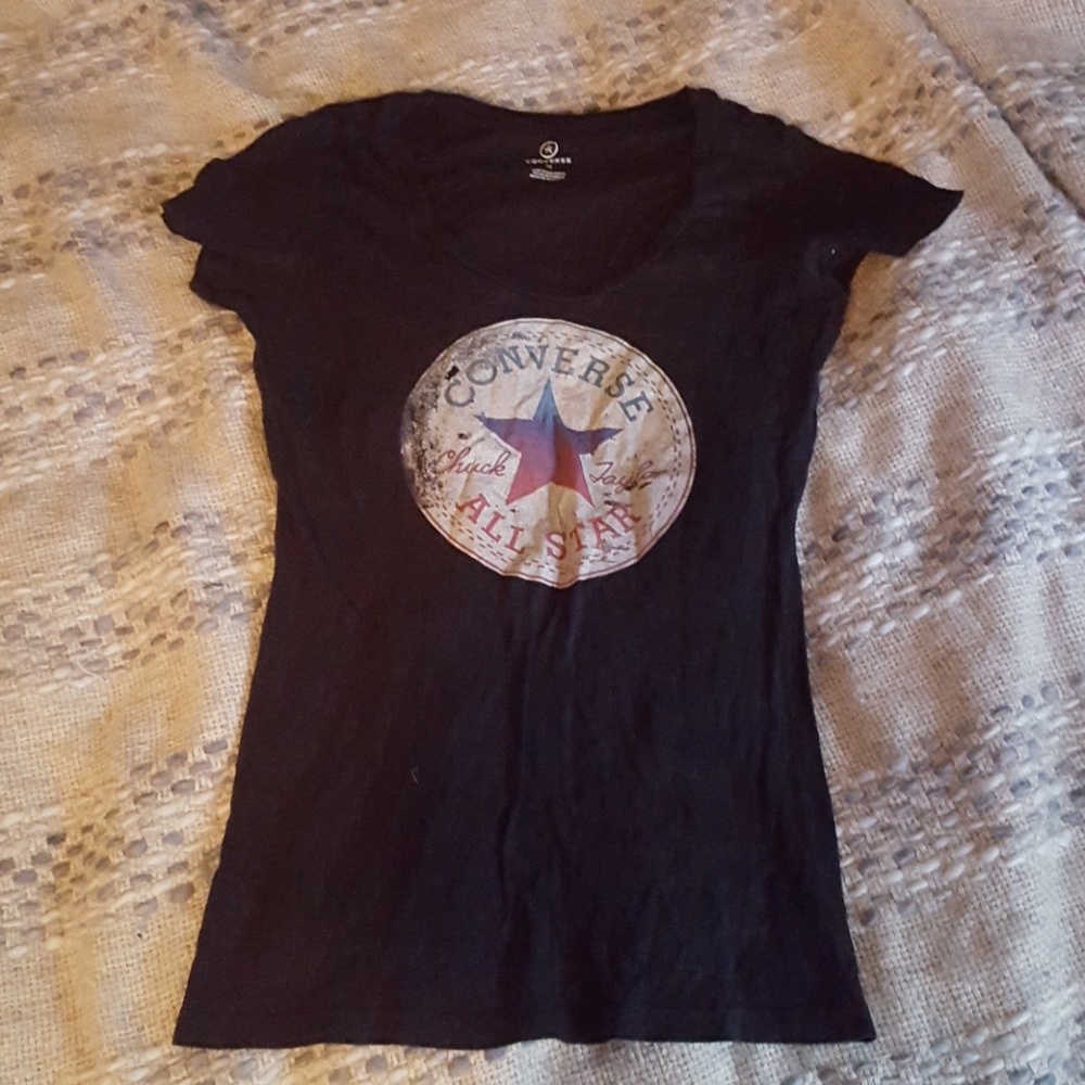 Converse tee